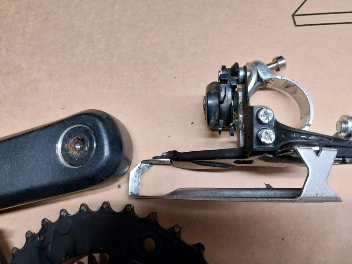 2 x 8 speed shimano gear groupset - Image 3