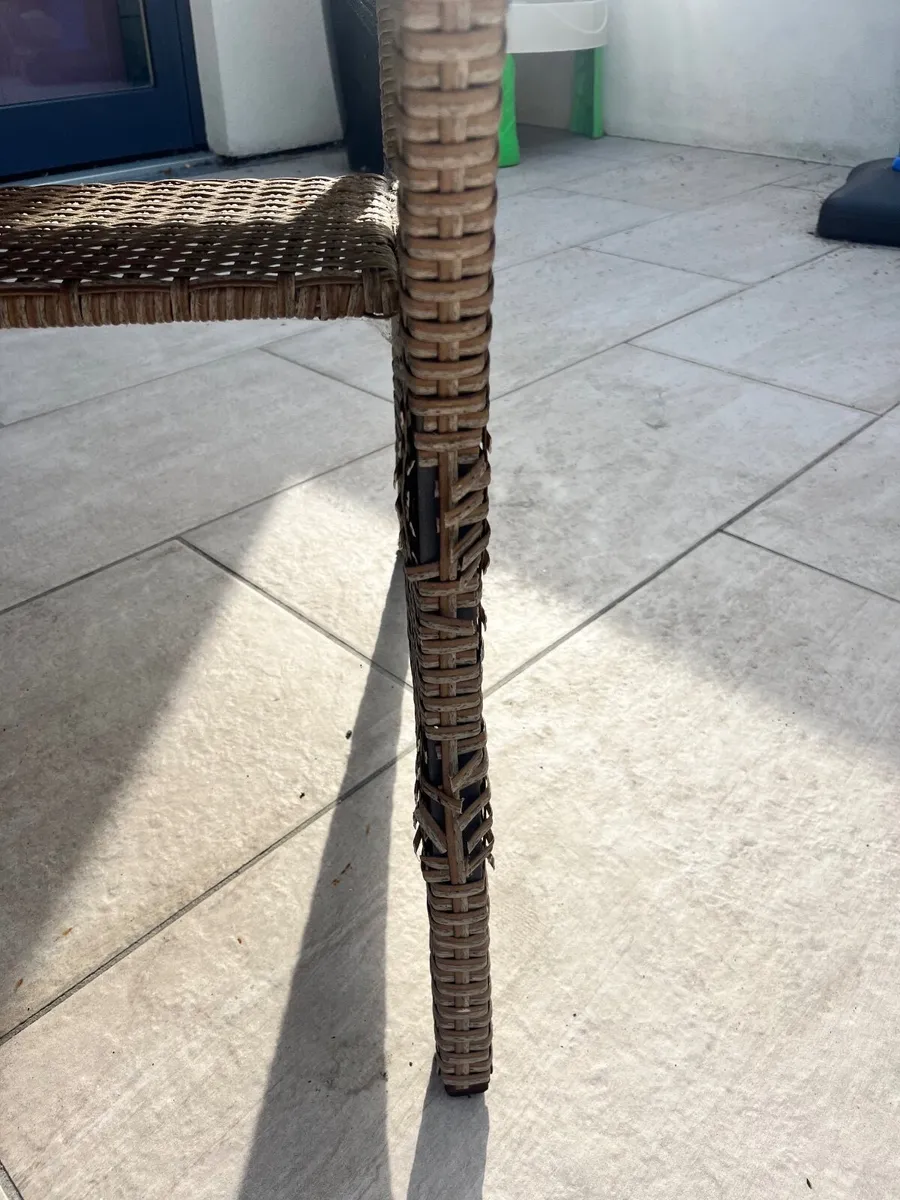 Garden table - Image 4