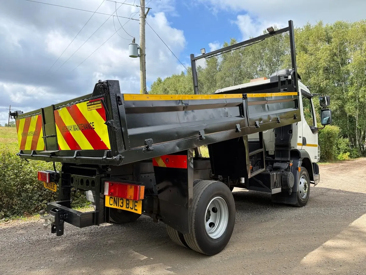 2013 - DAF LF45.180 7500kg tipping lorry - Image 2