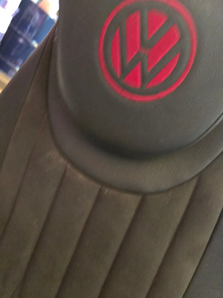 VW 360 seat campervan (swivel seat) - Image 1