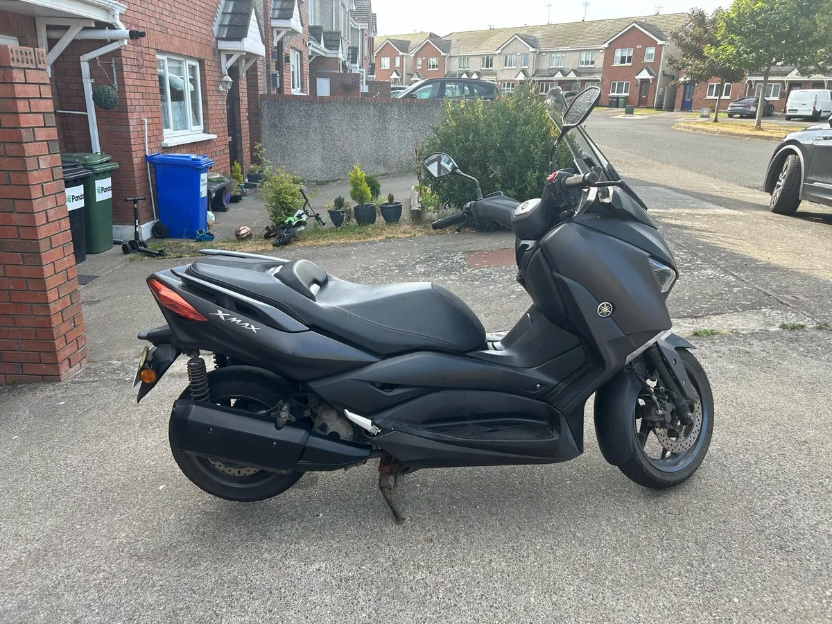 Xmax Yamaha - Image 4
