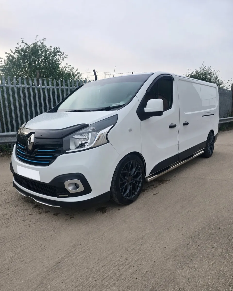 Renault Trafic Sport plus Splitter - Image 2
