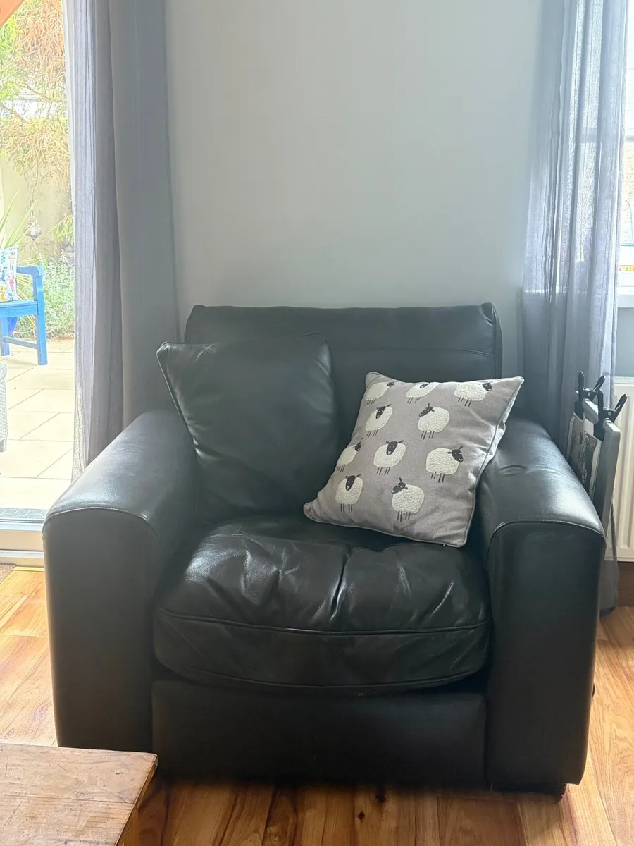 3 piece leather suite - Image 2