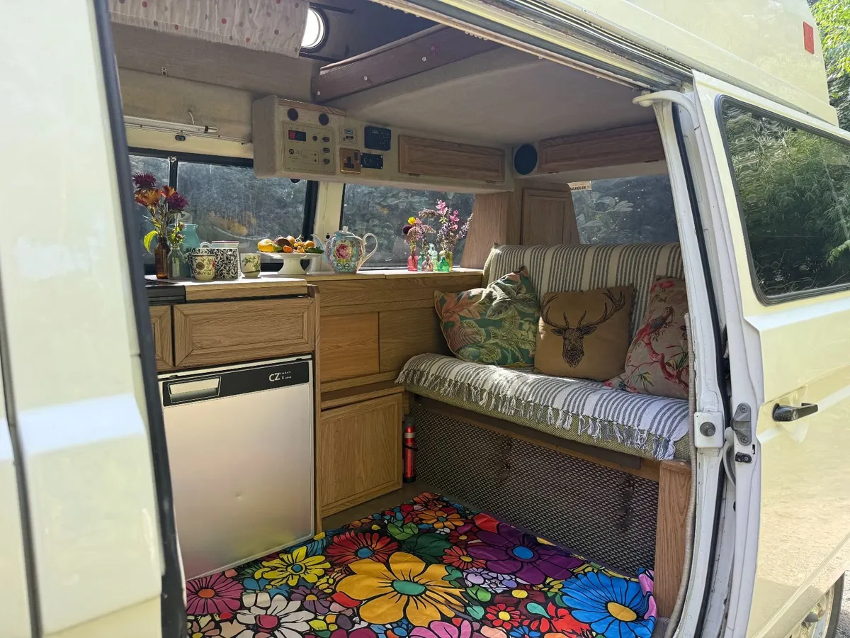 VW Campervan T25 High Top - Image 4