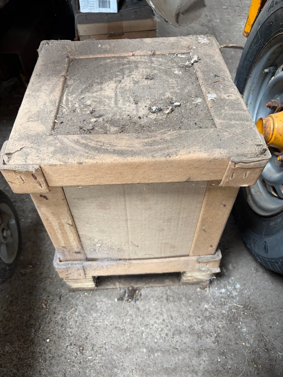 New final drive for 2.8 ton mini digger - Image 1