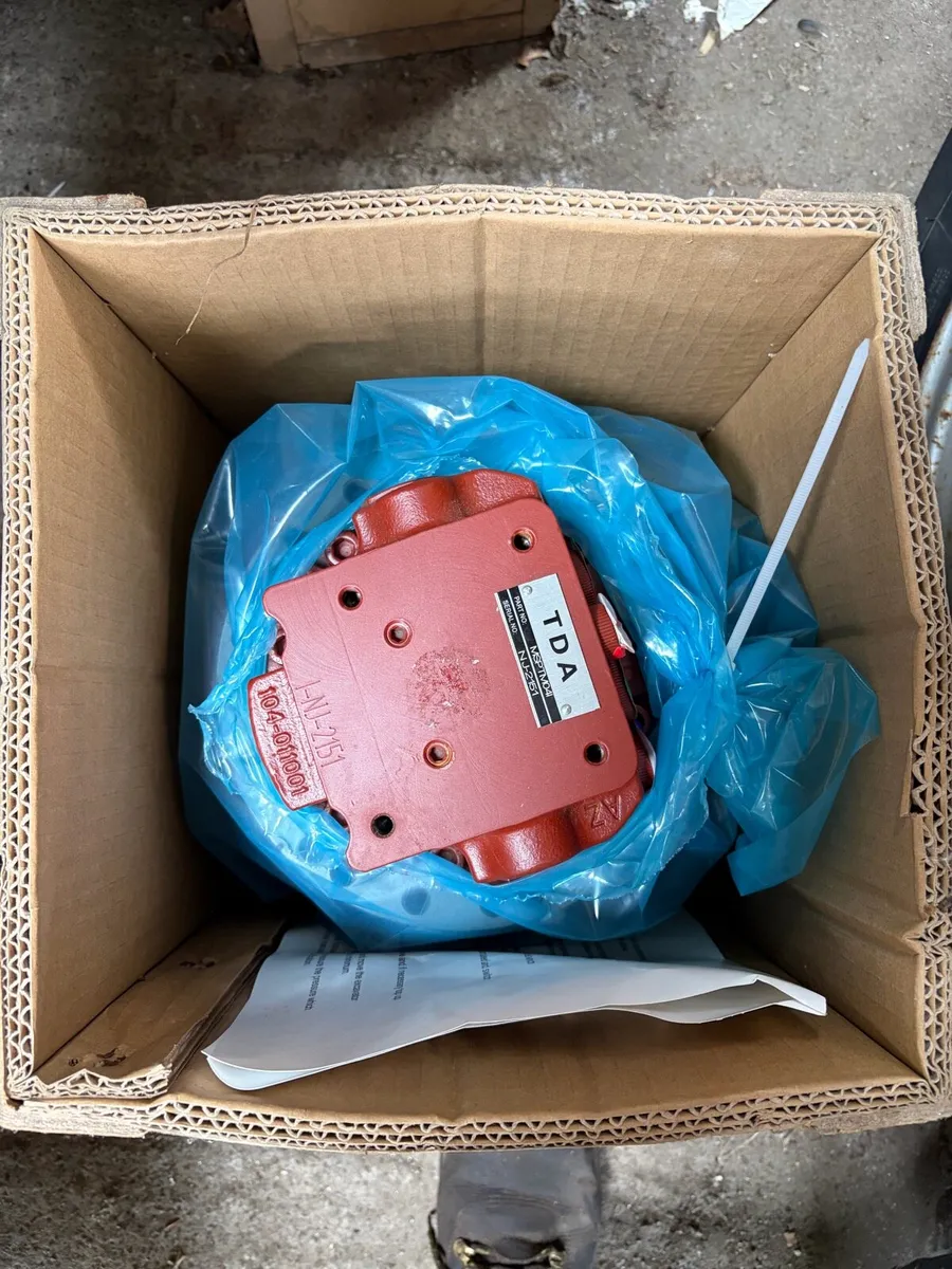 New final drive for 2.8 ton mini digger - Image 2