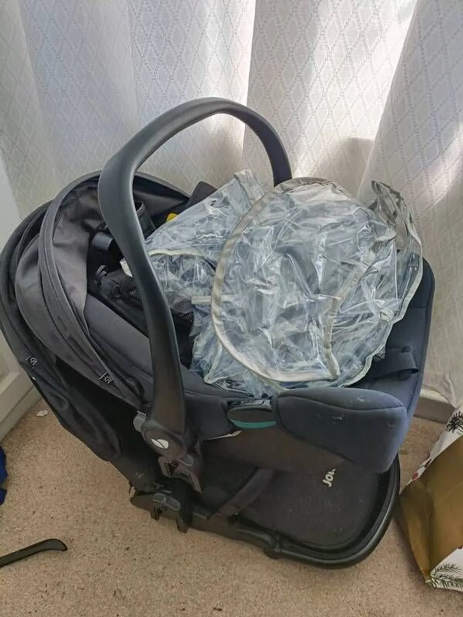 Joie Travel System - Image 4