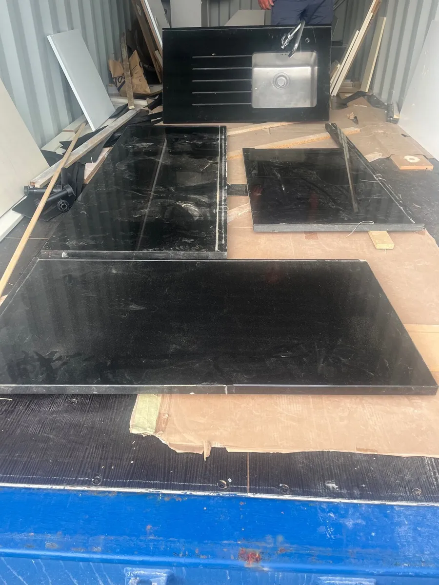 Quartz Countertop - Image 1