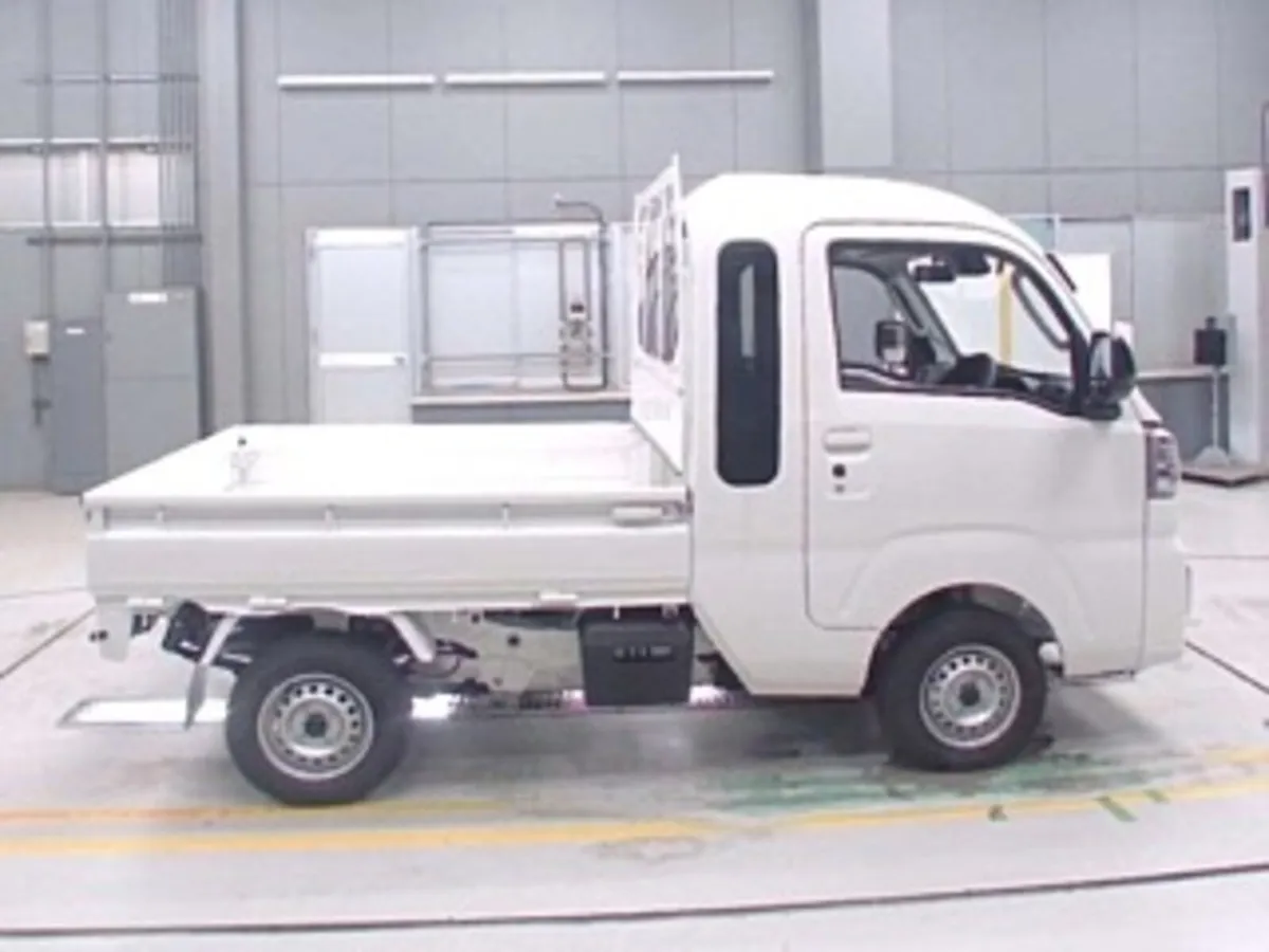 Daihatsu hijet jumbo cab 4WD manual - Image 3