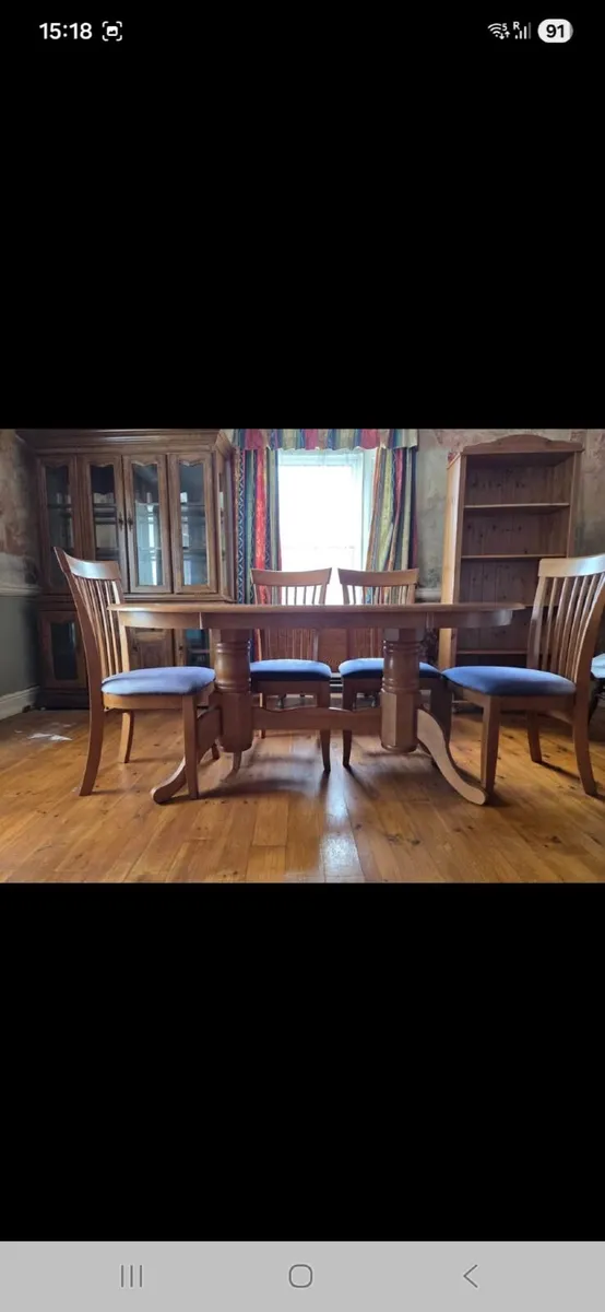Table and six chairs - Image 3