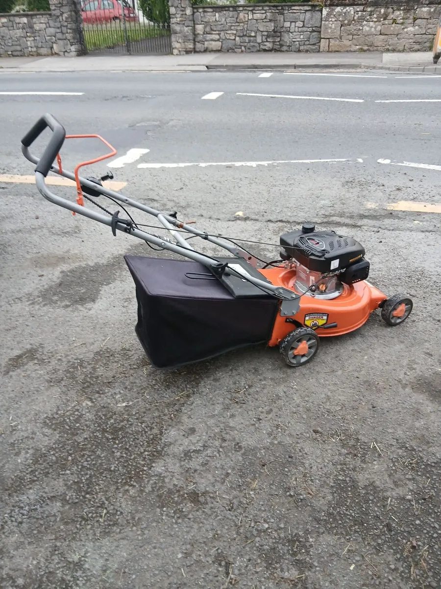 LYSTER push lawnmower working perfect - Image 1