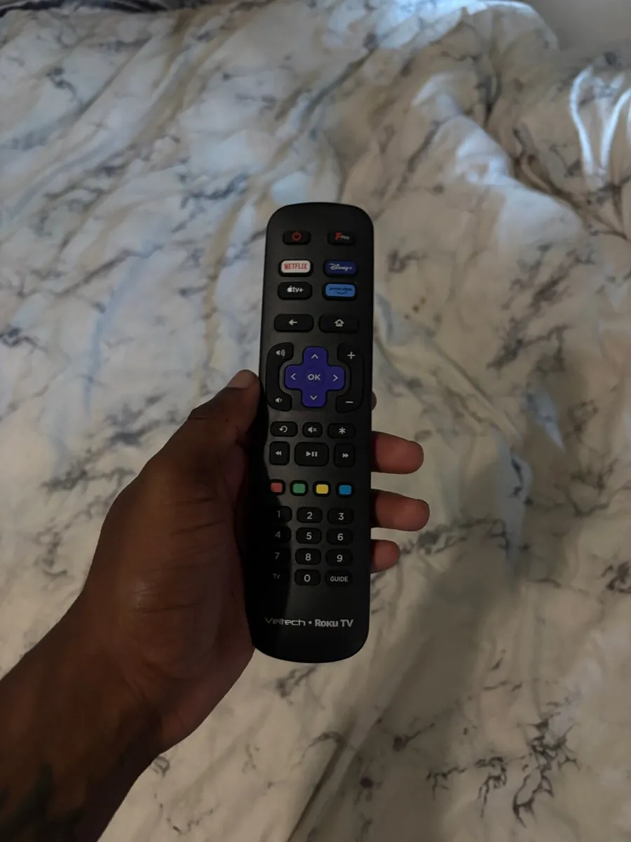 Roku Veltech 43" TV - Image 4
