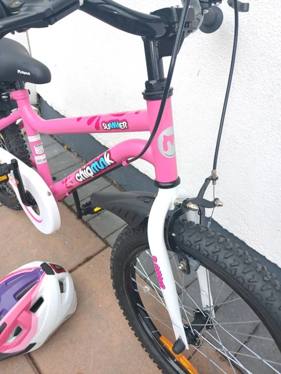 Brand new girls bike, 18 inch wheels, age 5 to 9 - Image 4