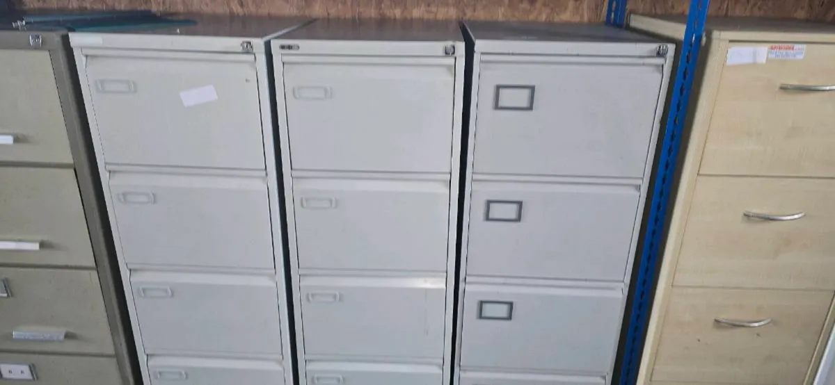 40 second-hand 4 drawer filing cabinets. - Image 2