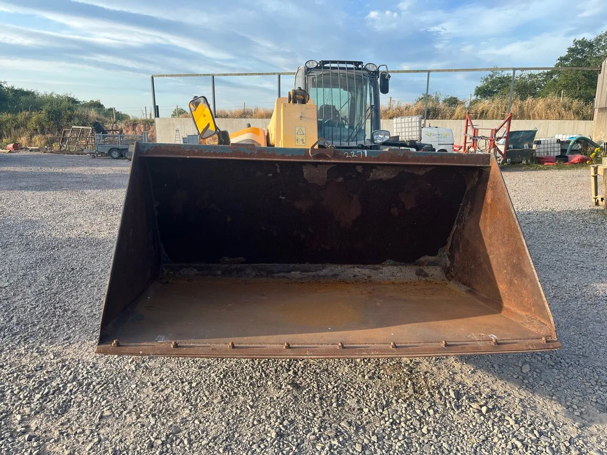 Grain bucket - Image 1