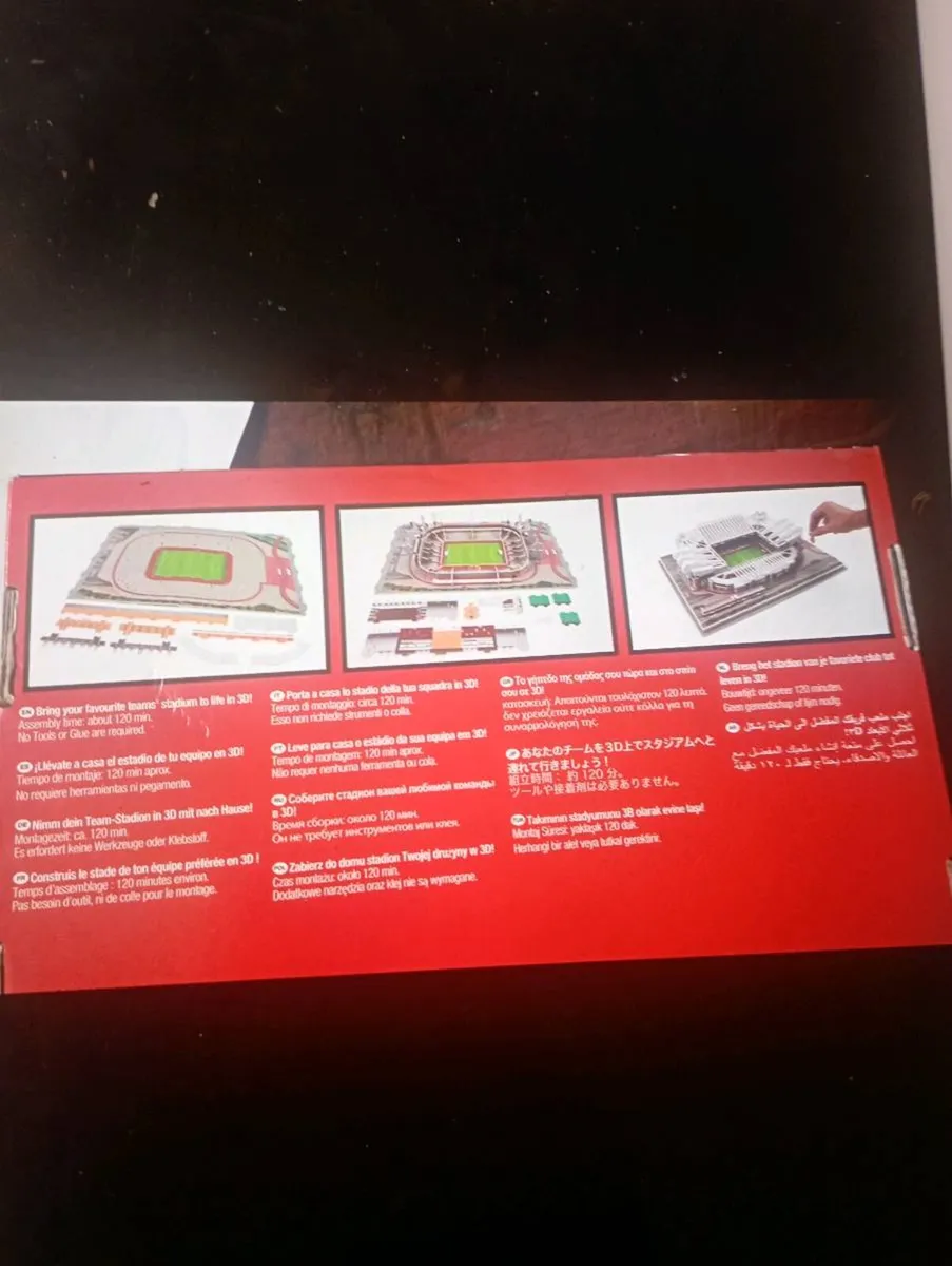 OFFCIAL OLD TRAFFORD 3D PUZZIE 186PIECES - Image 2