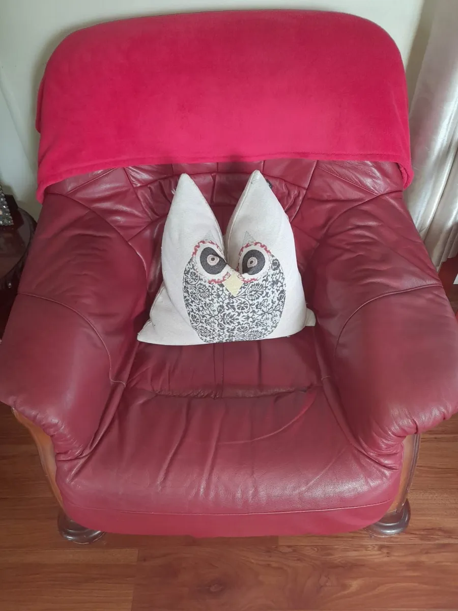 Couch and armchair - Image 2