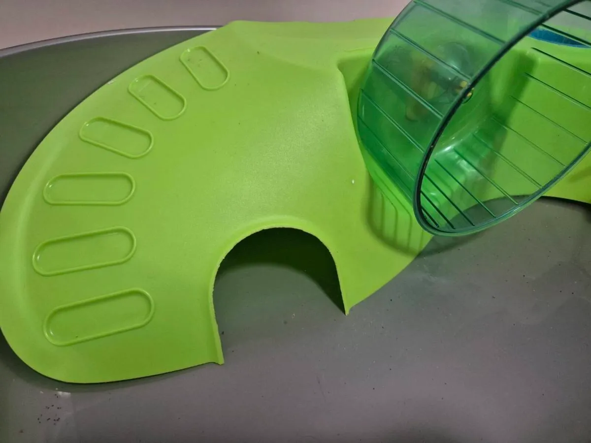 Hamster cage - Image 3