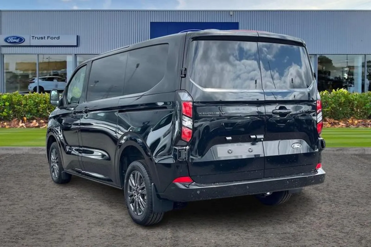Ford Transit Custom LIMITED - Image 2