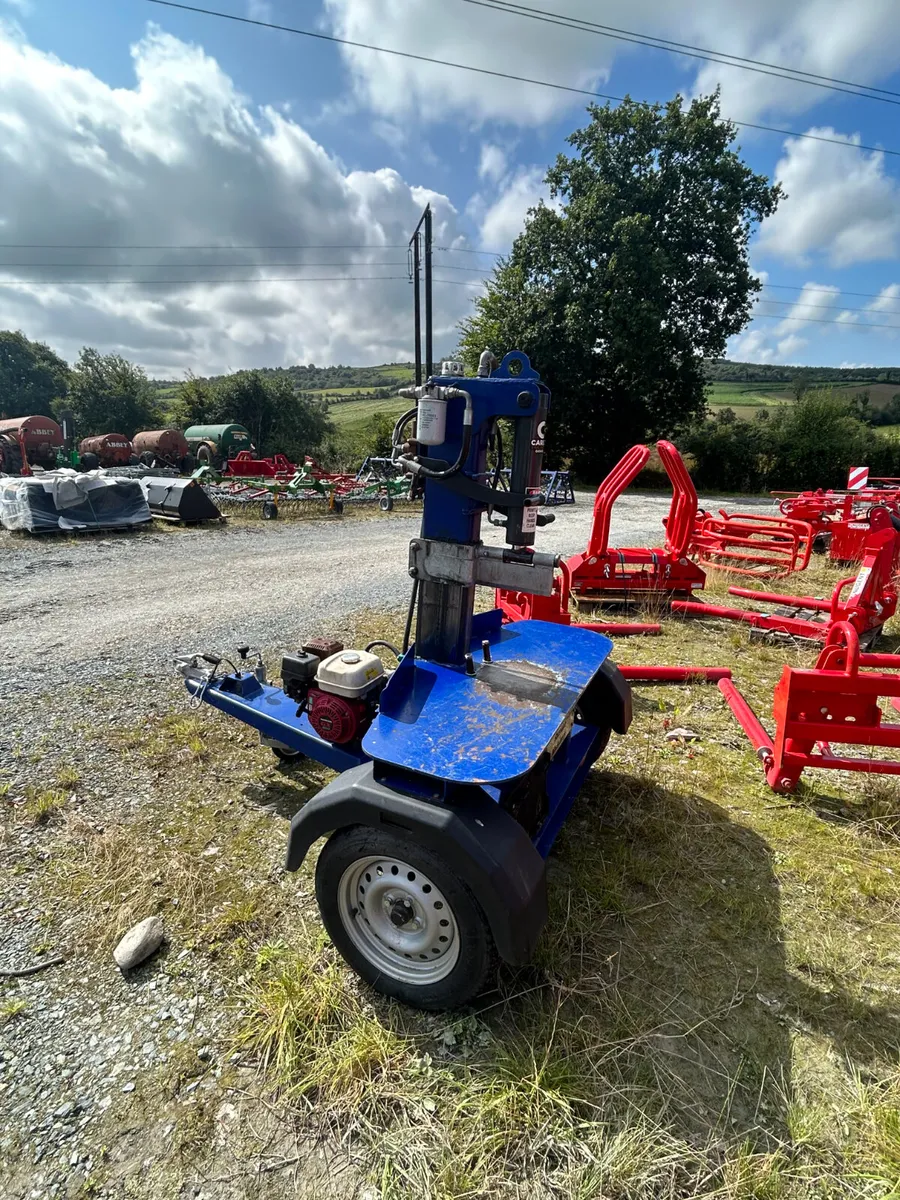 Log Splitter Hire