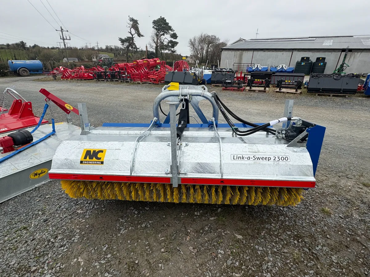 New NC Road Sweeper Brush 8.5FT - Image 2
