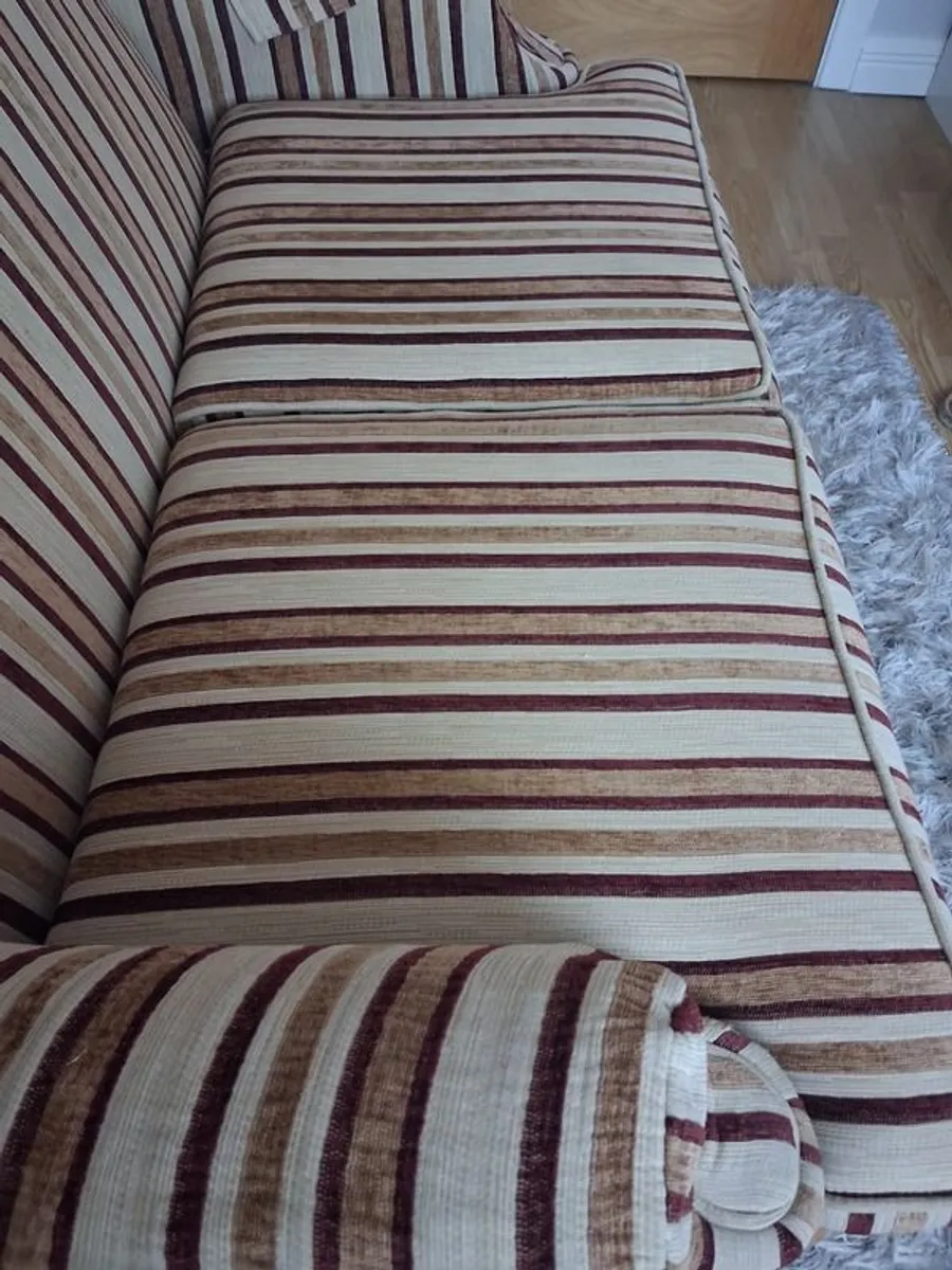 Handmade two seater couch - Image 2