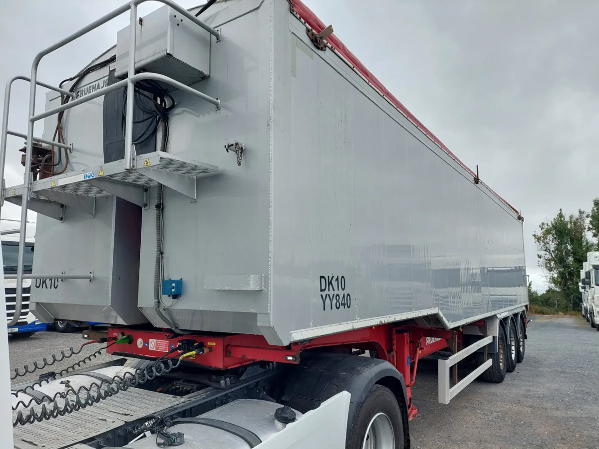 2014 FRUEHAUF TIPPER - Image 1