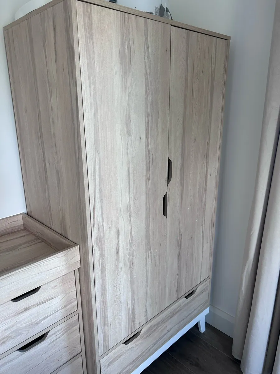 Mamas&Papas changing dresser and wardrobe - Image 4