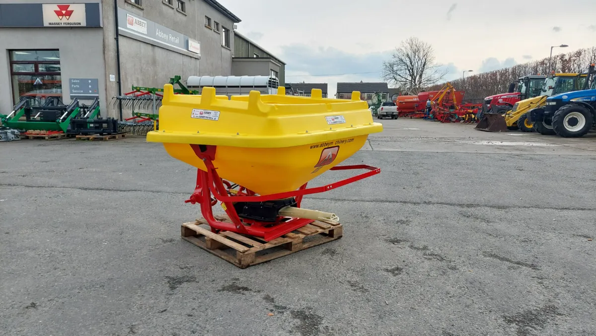 New Abbey Fertiliser Spreader HPA1200 - Image 2