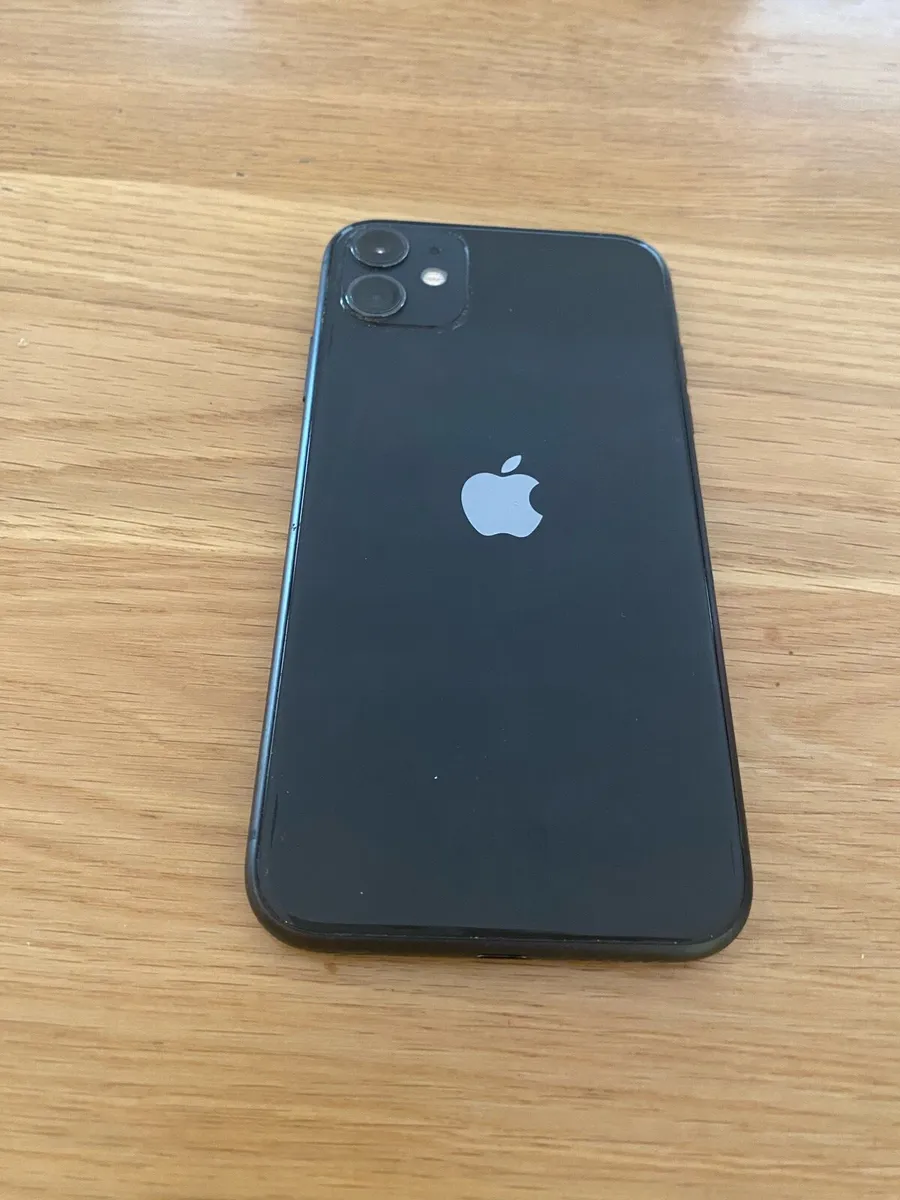 iPhone 11 - Image 2