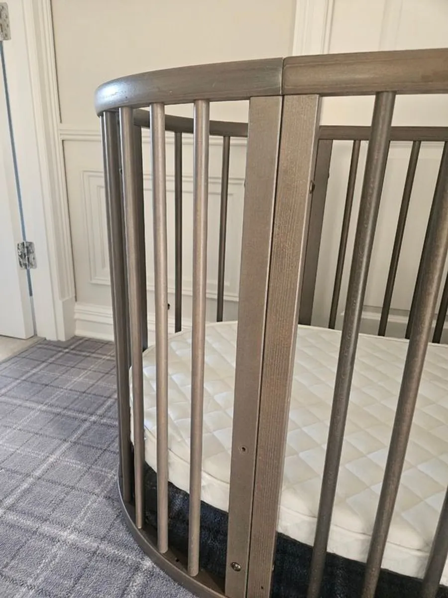 Stokke Sleepi Cot - Image 4