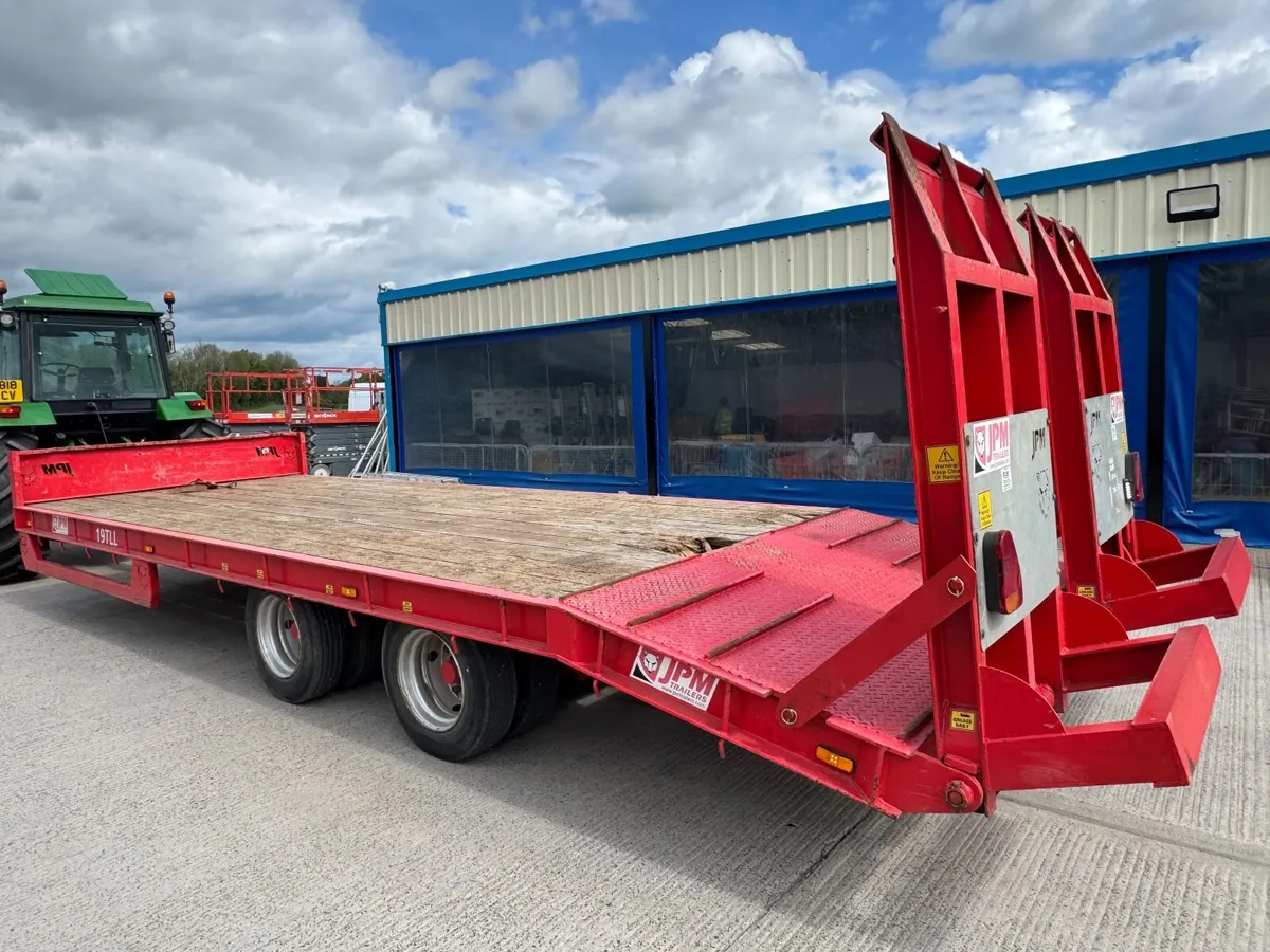 24ft JPM 19 TON TWIN AXLE BEAVERTAIL LOW LOADER - Image 2