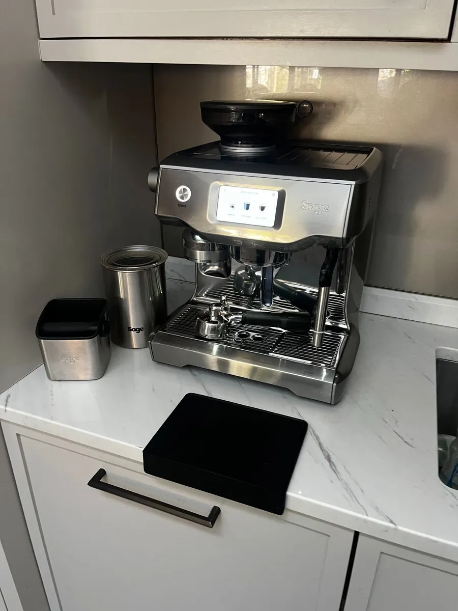 Sage Oracle Touch Coffee Machine – Stainless Steel - Image 1