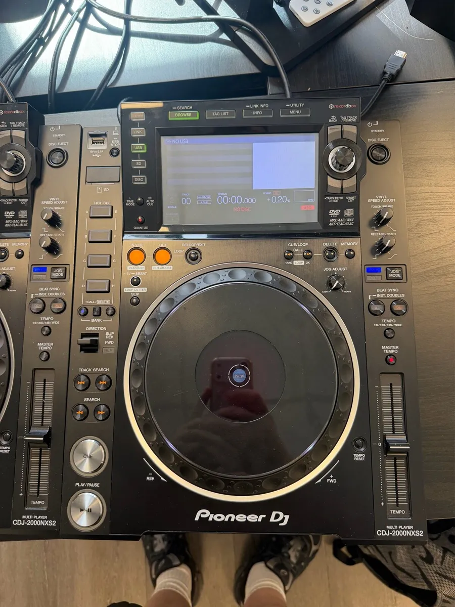 2 Pioneer CDJ 2000 NXS 2 - Image 3