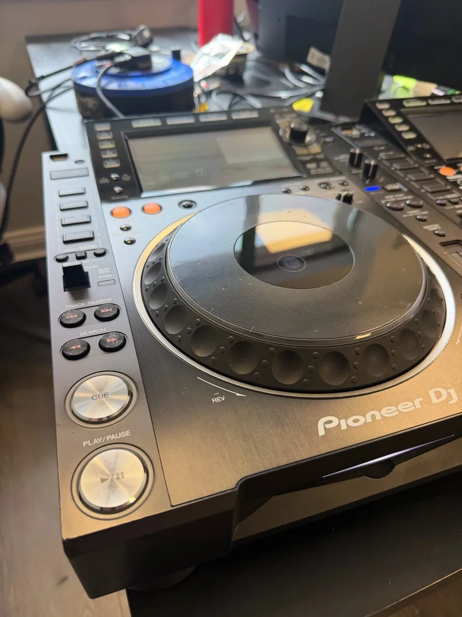 2 Pioneer CDJ 2000 NXS 2 - Image 4