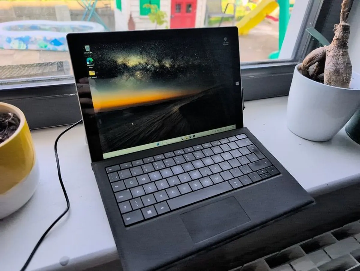 Microsoft Surface Pro 3 - Image 1