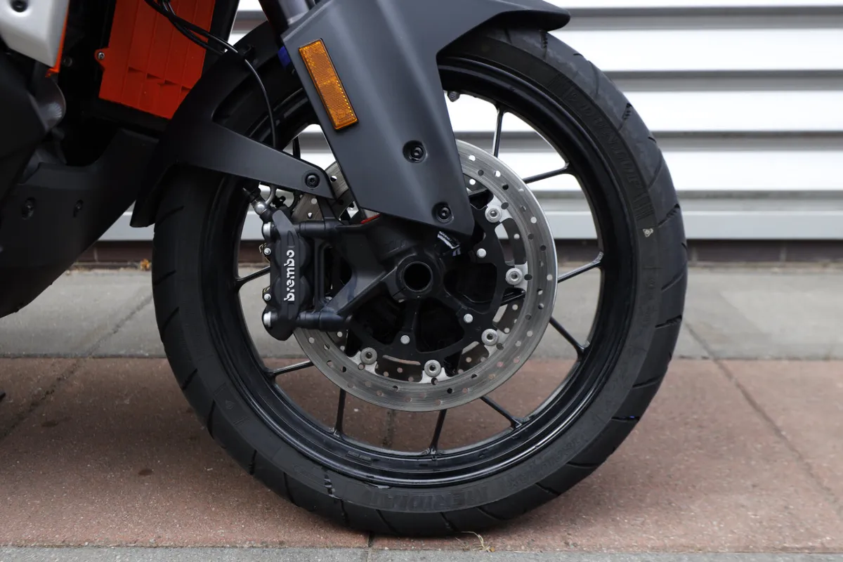 KTM 1390 Super Adventure 2026 - Image 4