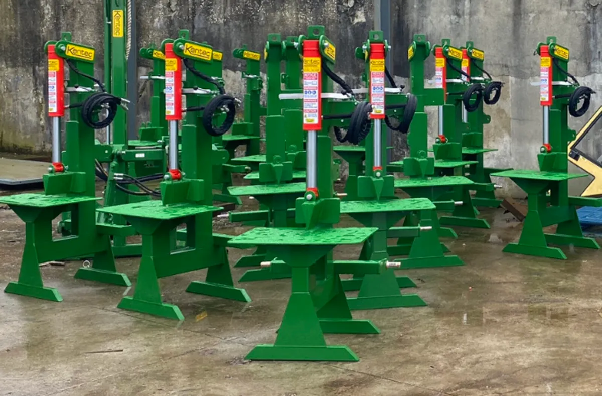 Logsplitters - Image 1