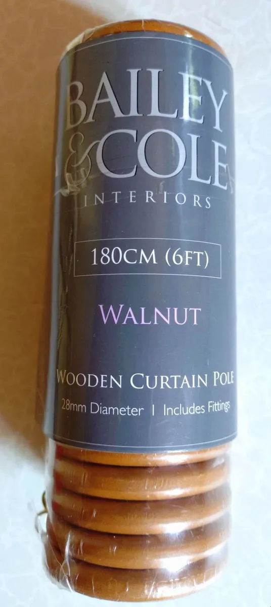 18 Walnut Colour Curtain Pole Rings (new). - Image 2