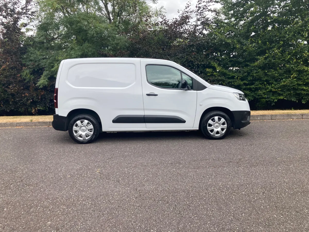 2023 Toyota Proace City 1.5 Diesel Van - Image 3