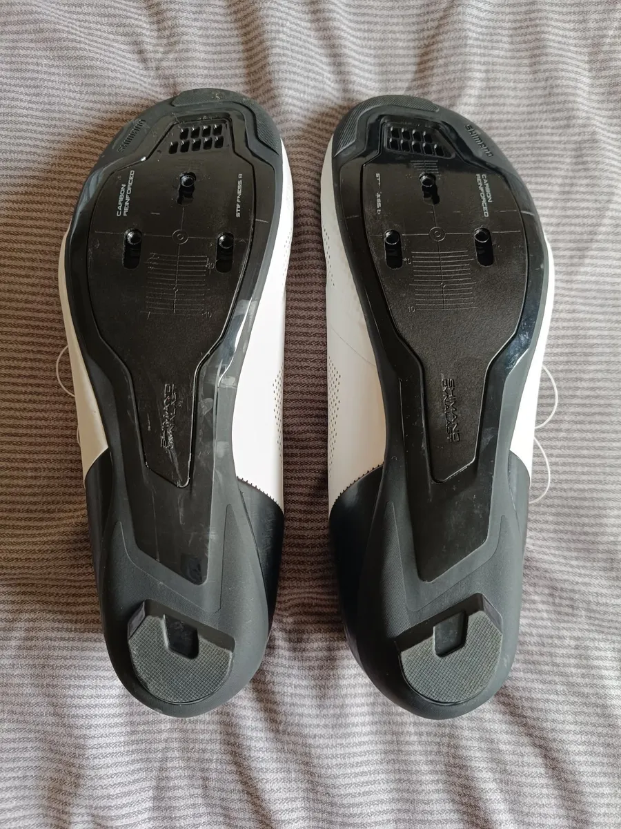 Shimano RC5 Clipless Road Shoes - Image 4