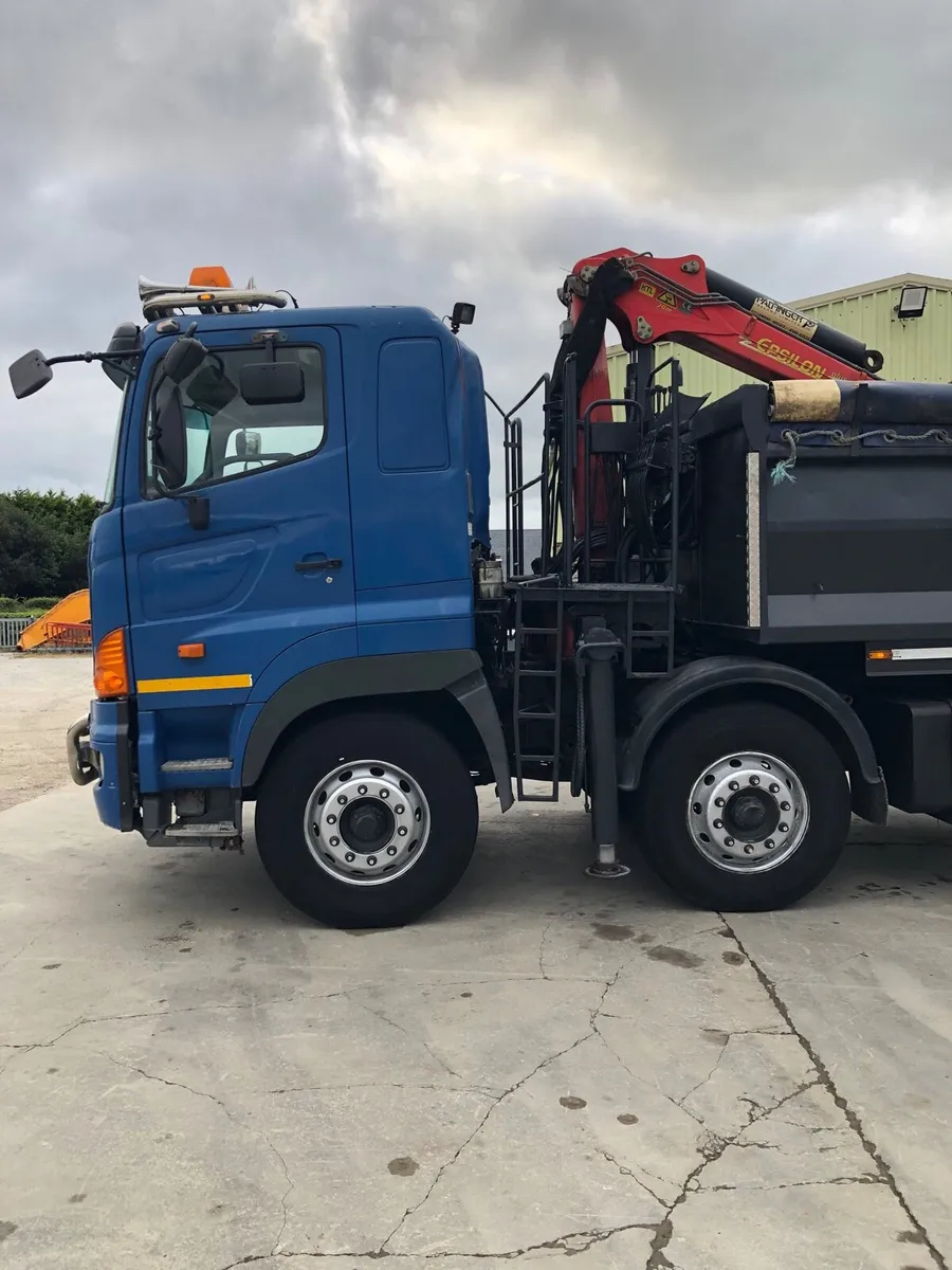 2007 hino grab truck - Image 3