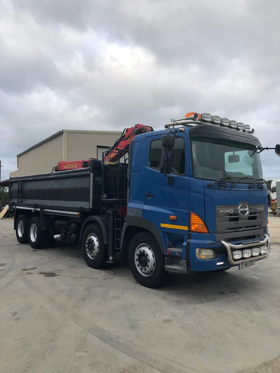 2007 hino grab truck - Image 1