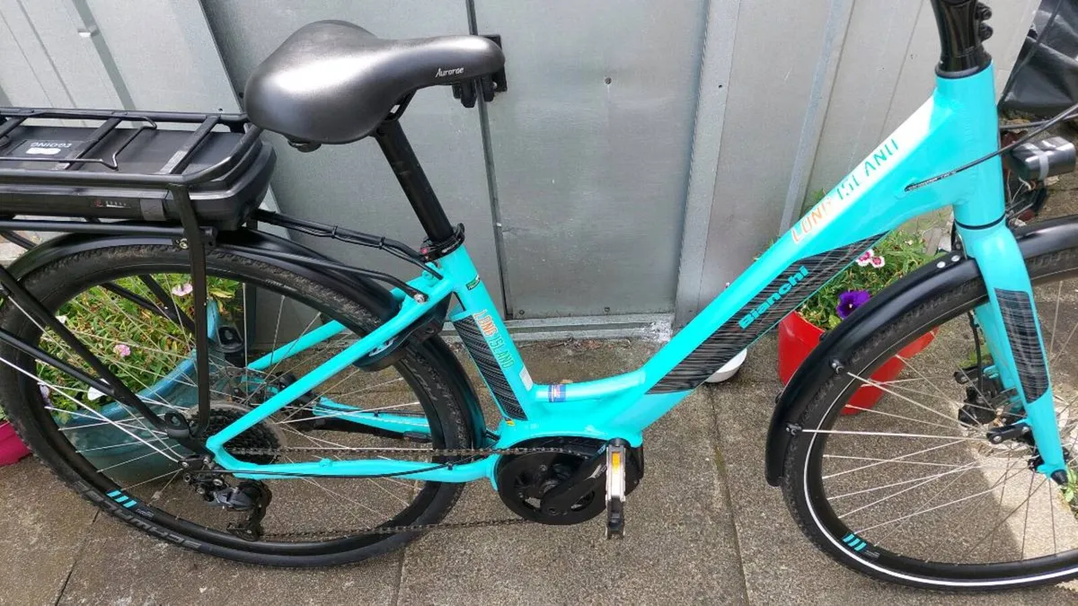 Bianchi Long Island E-Bike - Image 2