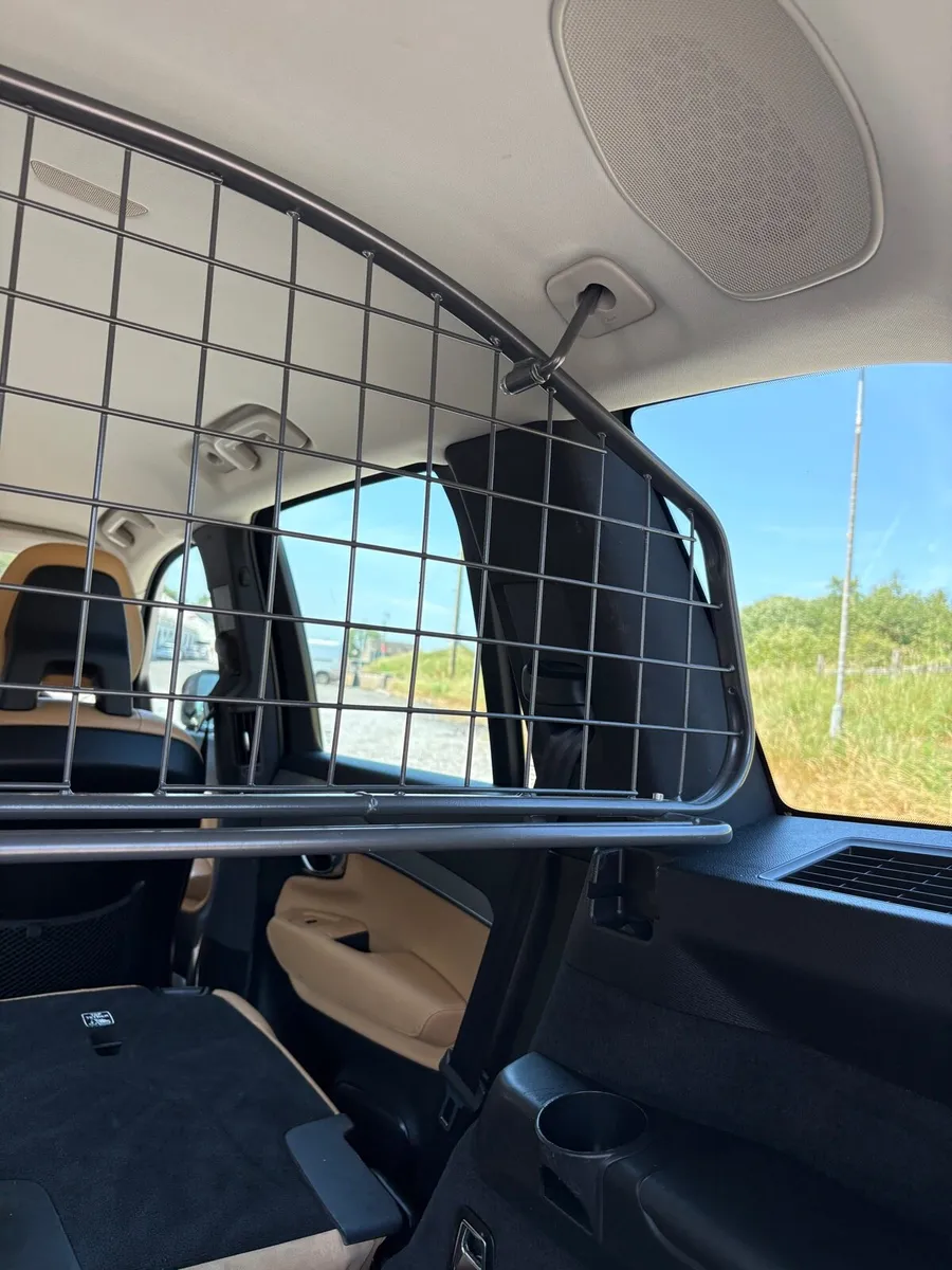 Dog Guard/Luggage Barrier - Volvo XC90 - Image 3