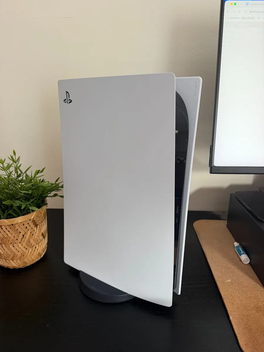 PS5 - Image 1
