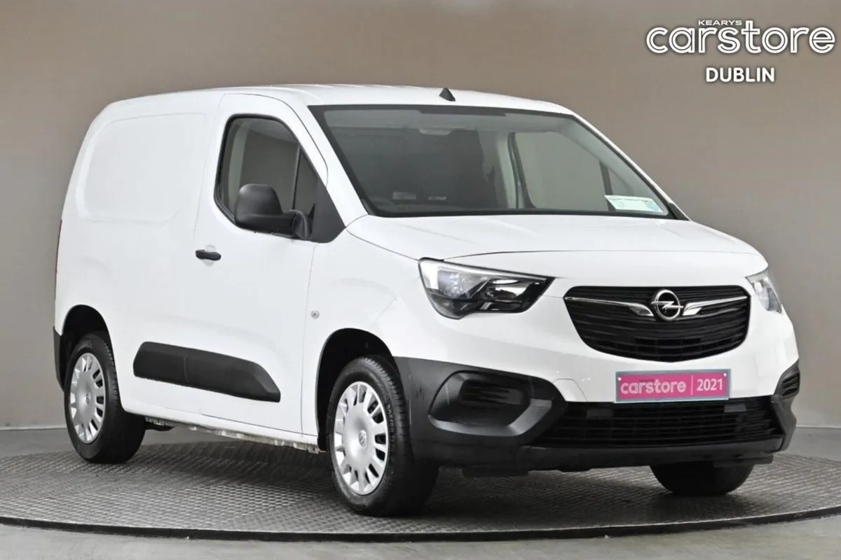 Opel Combo 1.5 CDTI 5SPD 75BHP 3 SEATER MY21-L1H1 - Image 1