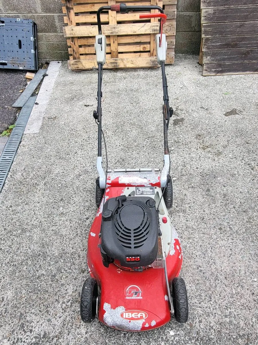 Serie 550 Petrol Lawnmower - Image 2
