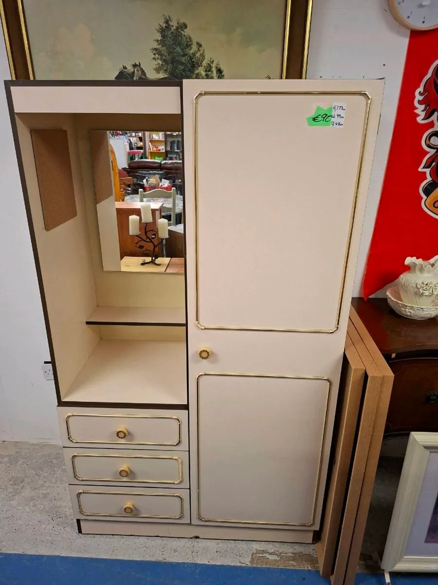 WARDROBE - Image 1