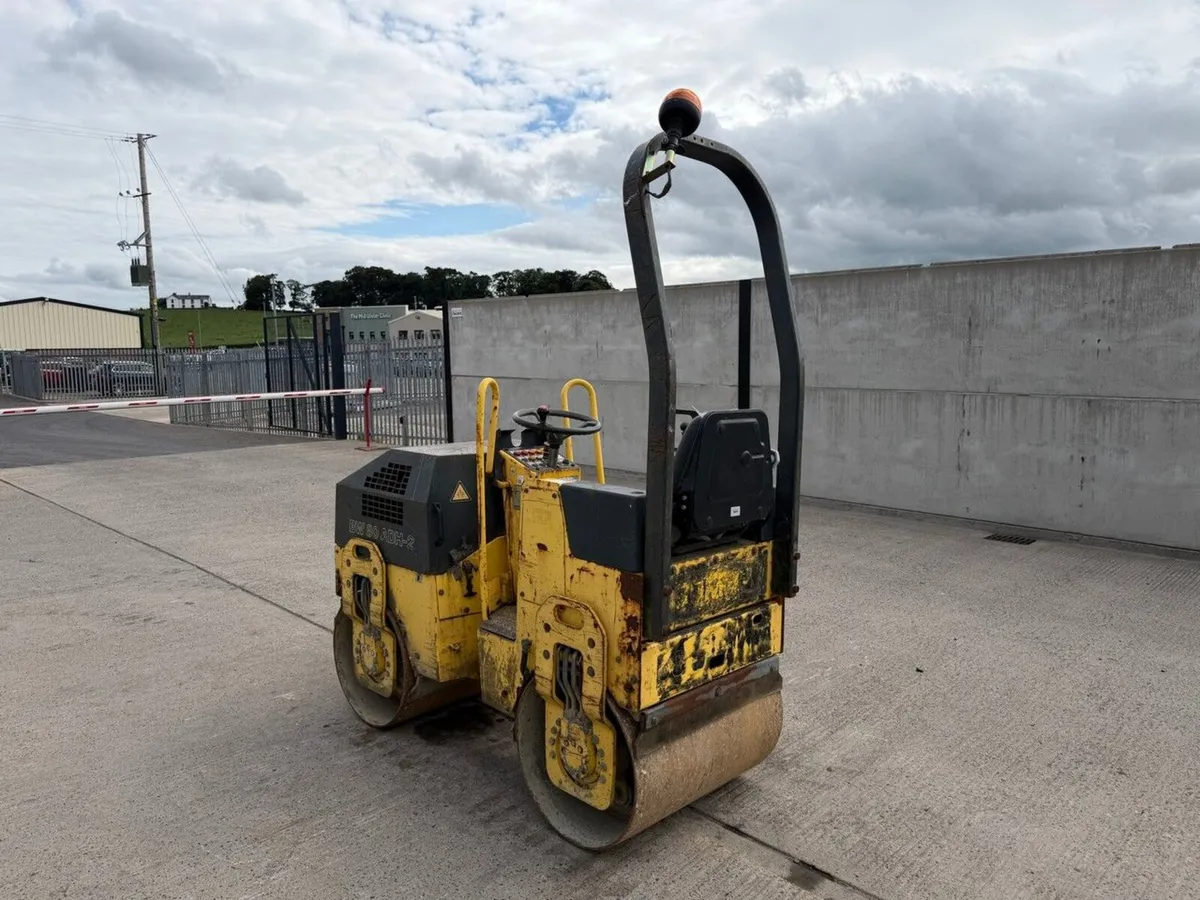 BOMAG BW80AD-5 DIESEL DOUBLE DRUM RIDE ON ROLLER - Image 4